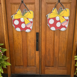 Apple - Pencil Bow Door Hanger